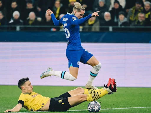 Manchester City outclass rivals in derby clash